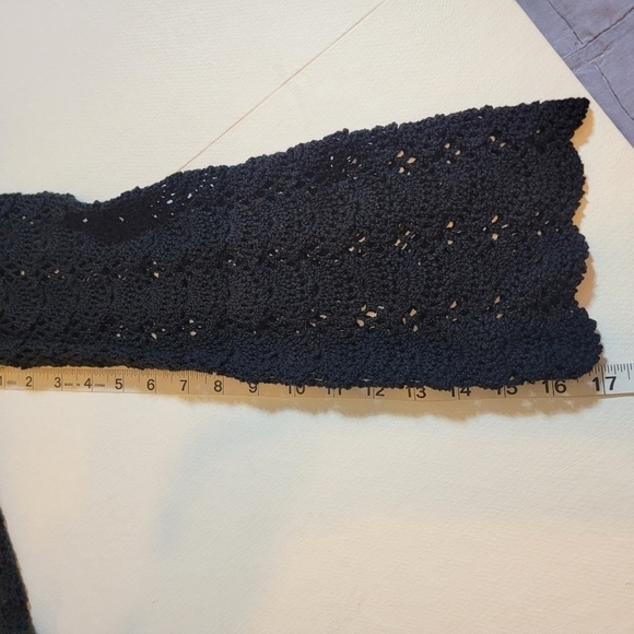 VINTAGE SK Imports hand crochet black sweater. 100% mercerized cotton. Medium - Picture 3 of 7